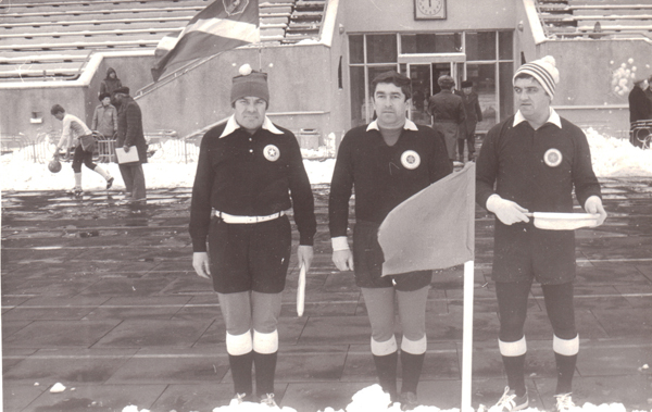 Арбітр, Голова комітету арбітрів ФФК 1992-1993 Ігор Вертоградов, асистенти Микола Дробот та Володимир Фастовський
