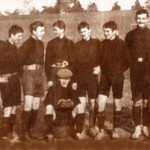 Команда "Политехники". 1910 р. (другий справа – М.Тананаєв)