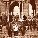 Члени Губернської Ради фізкультури на руїнах виставки. 1923 р.